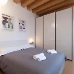 Bauhaus Apartman
